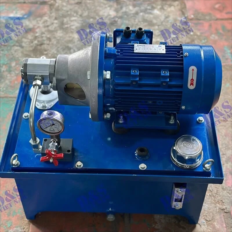 So sánh hệ thống thủy lực và khí nén qua môi trường năng lượng